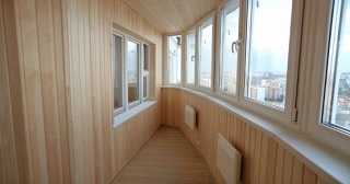 Отделка, остекление, утепление балконов в Нижневартовске от 208 руб. м/2.